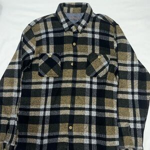 Weatherproof flannel. Size Large. Tan and black